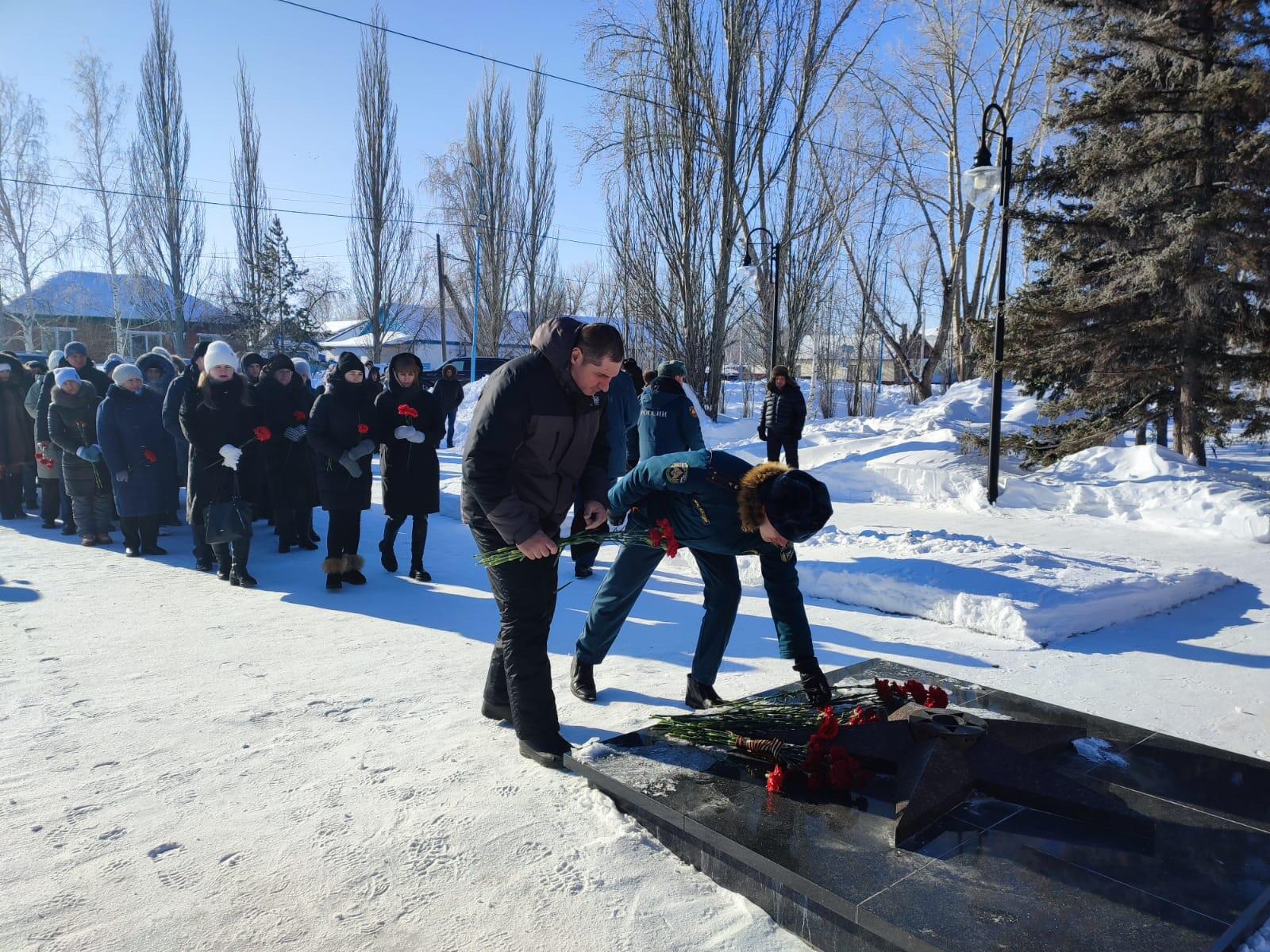 23 февраля в России является одним из значимых праздников – Днем защитника Отечества.